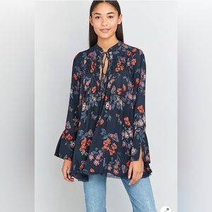 Free People So Fine Floral Navy Smocked Crepe Top Size Large
